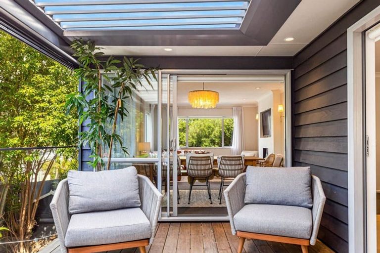 Photo of property in 4 Brandon Road, Manly, Whangaparaoa, 0930