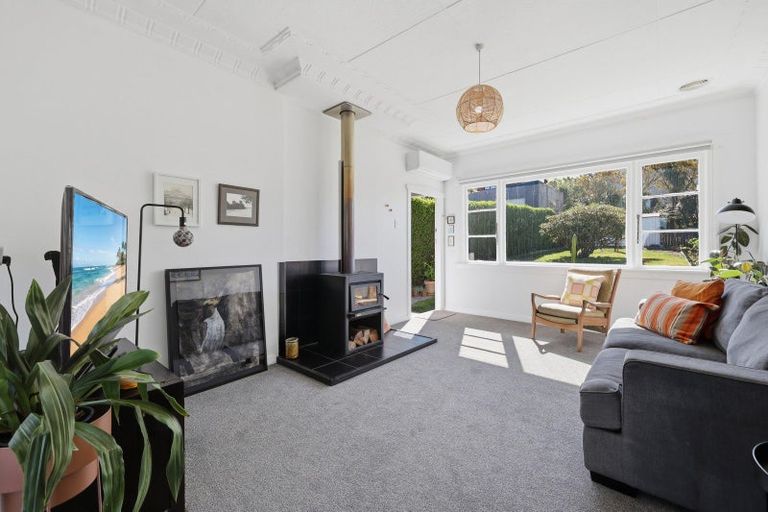 Photo of property in 76 Middleton Road, Kew, Dunedin, 9012
