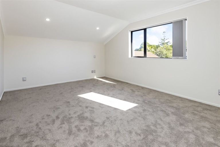 Photo of property in 3b Greers Road, Weymouth, Auckland, 2103