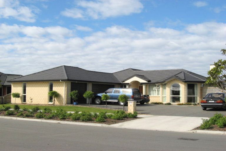Photo of property in 10 Magnolia Boulevard, Kaiapoi, 7630