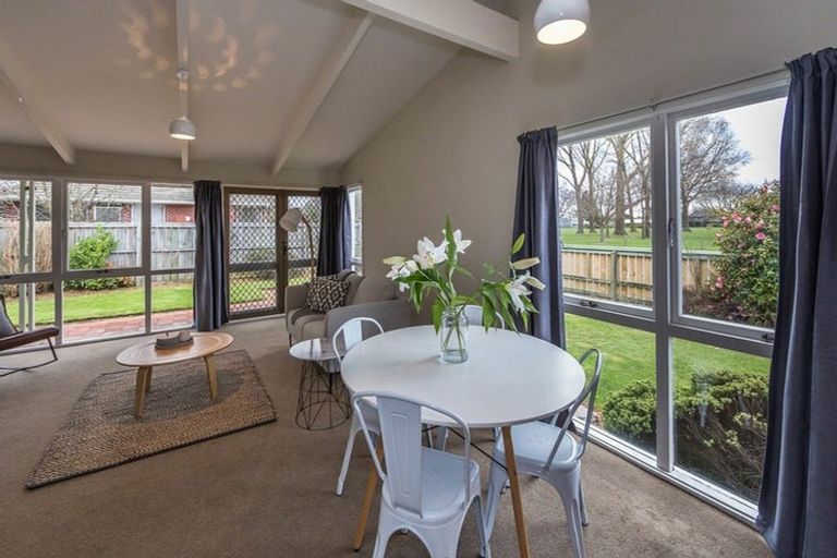 Photo of property in 1/59 Maidstone Road, Ilam, Christchurch, 8041