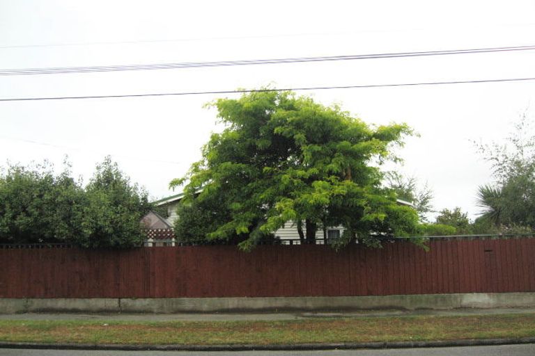 Photo of property in 2/152 Gayhurst Road, Dallington, Christchurch, 8061