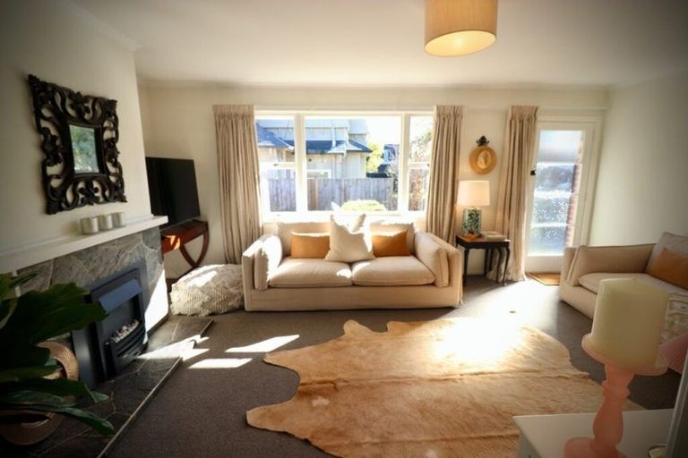 Photo of property in 2/10 Bretts Road, St Albans, Christchurch, 8052