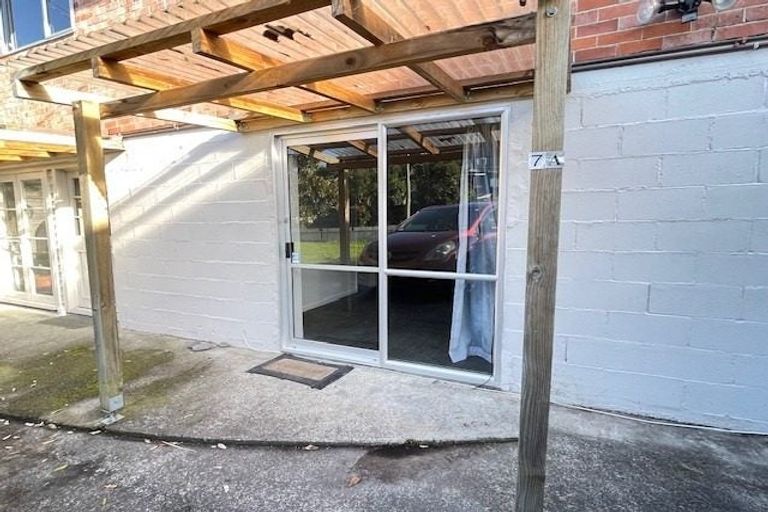 Photo of property in 7 Ferry Road, Wade Heads, Whangaparaoa, 0932