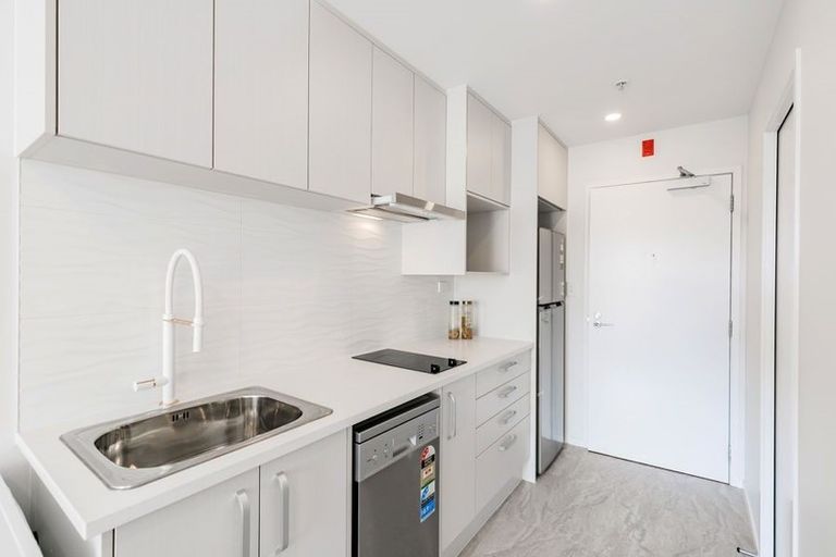 Photo of property in 164u Harbour Village Drive, Gulf Harbour, Whangaparaoa, 0930