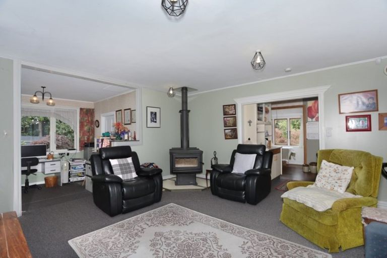 Photo of property in 16 Toia Street, Marton, 4710