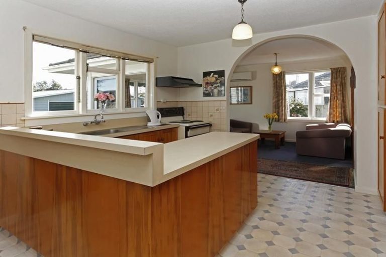 Photo of property in 27 Munro Street, Redwood, Christchurch, 8051