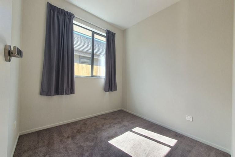 Photo of property in 9 Fairbairn Close, Halswell, Christchurch, 8025