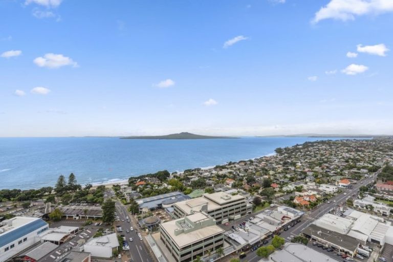 Photo of property in Sentinel Apartments, 2501/3 Northcroft Street, Takapuna, Auckland, 0622