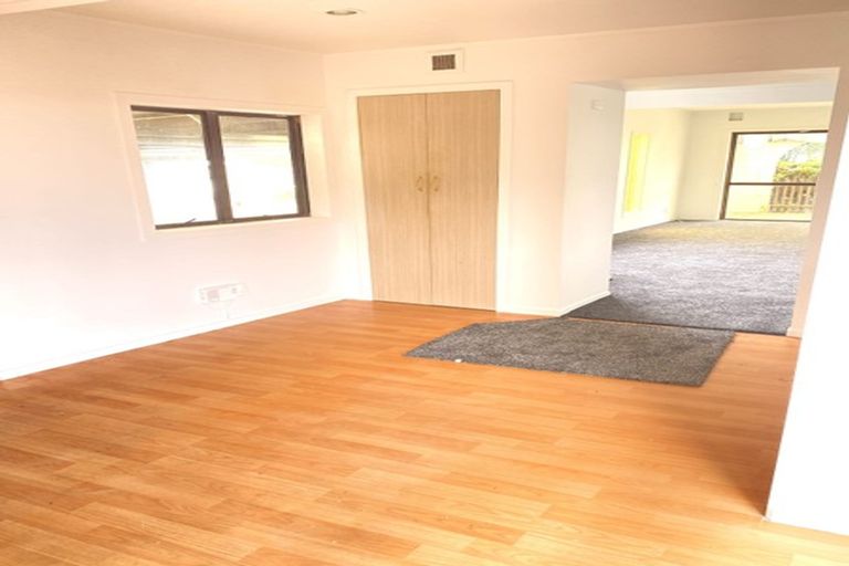 Photo of property in 17 Cosgrave Road, Papakura, 2110