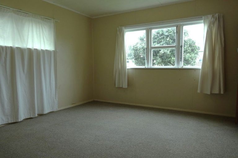 Photo of property in 21 Dewe Terrace, Foxton Beach, Foxton, 4815