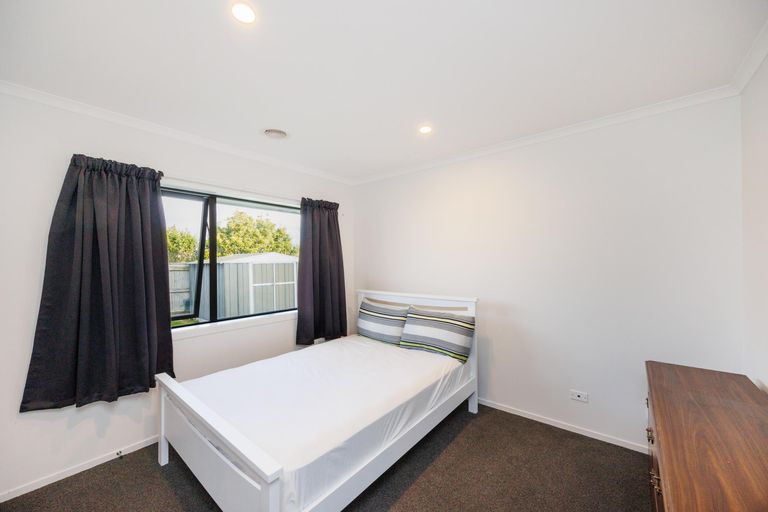 Photo of property in 79 Balrickard Way, Milson, Palmerston North, 4414