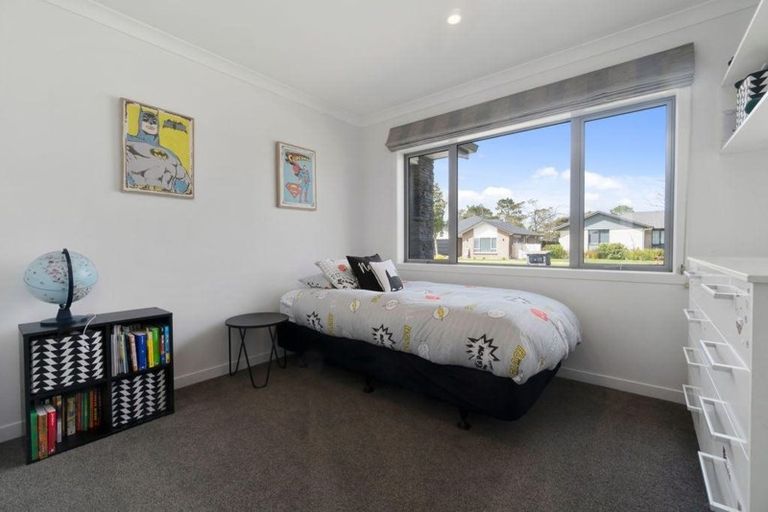 Photo of property in 49 Pohutukawa Parade, Riverhead, 0820