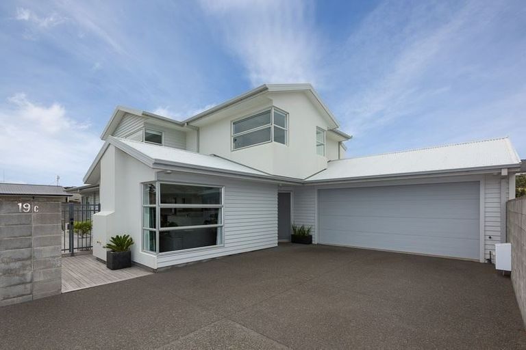 Photo of property in 19c Beach Street, Fitzroy, New Plymouth, 4312