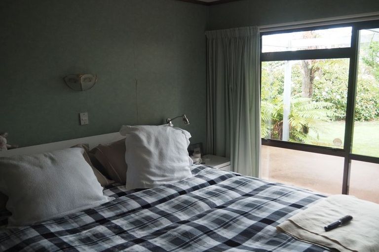 Photo of property in 2/5 Dorothy Drive, Acacia Bay, Taupo, 3330