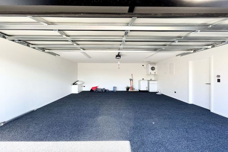 Photo of property in 16 Whitestone Crescent, Weston, Oamaru, 9401