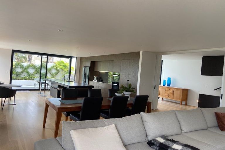 Photo of property in 13 Sharon Road, Waiake, Auckland, 0630