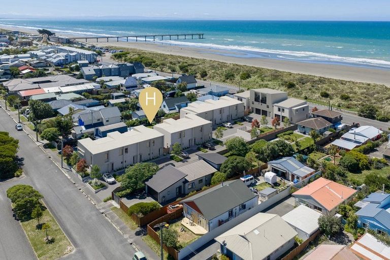 Photo of property in 87 Oram Avenue, New Brighton, Christchurch, 8061