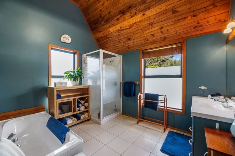 Photo of property in 30 Motiti Road, Papamoa Beach, Papamoa, 3118