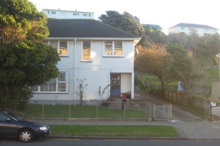 Photo of property in 186-192 Champion Street, Cannons Creek, Porirua, 5024
