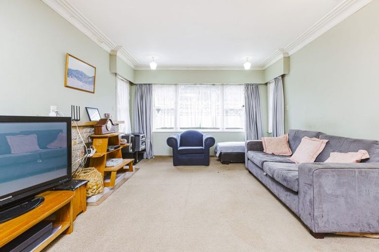 Photo of property in 35a Weymouth Road, Manurewa, Auckland, 2102