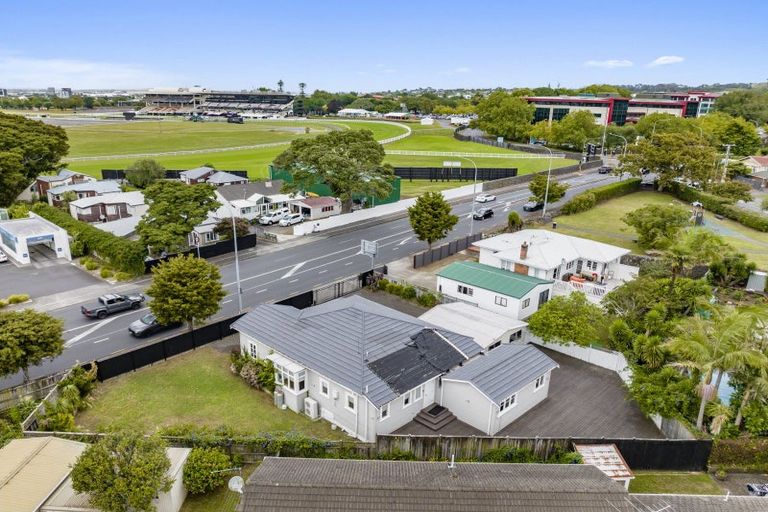 Photo of property in 57 Green Lane East, Remuera, Auckland, 1050