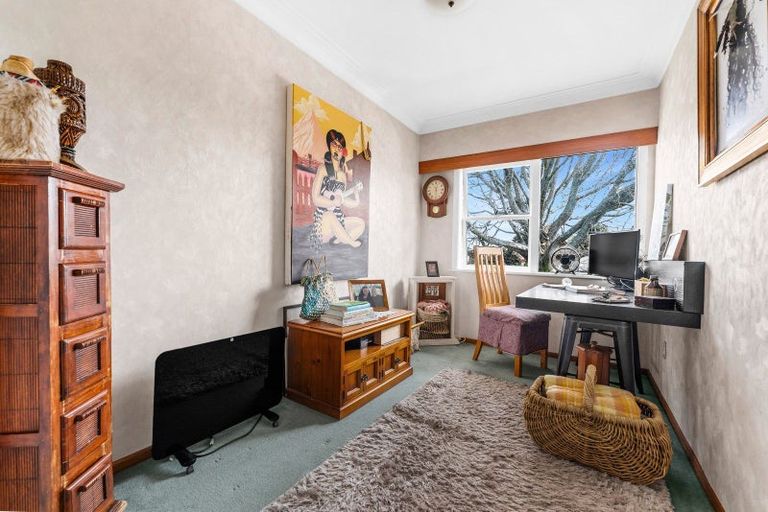 Photo of property in 6 Youngs Road, Papakura, 2110