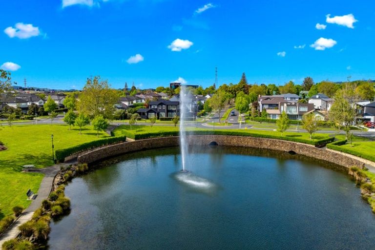 Photo of property in 21 Edgewater Drive, Karaka, Papakura, 2113