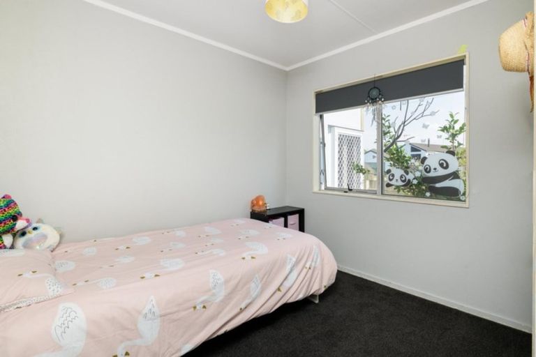 Photo of property in 73 Simpson Road, Papamoa Beach, Papamoa, 3118