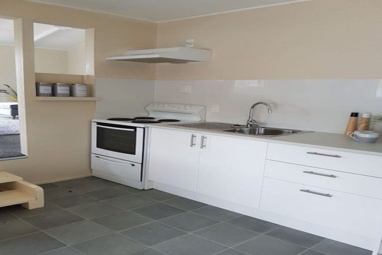 Photo of property in 27a Waingake Road, Manutuke, 4072