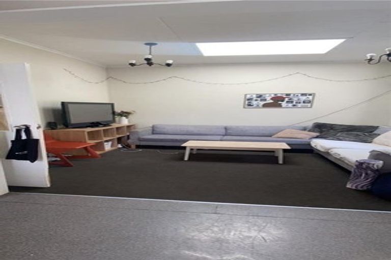 Photo of property in 66 Hawker Street, Mount Victoria, Wellington, 6011