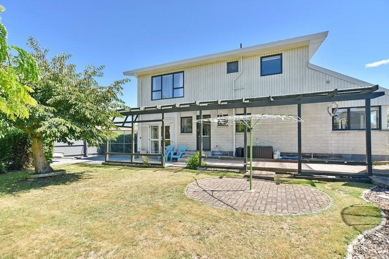 Photo of property in 7 Kowai Place, Amberley, 7410