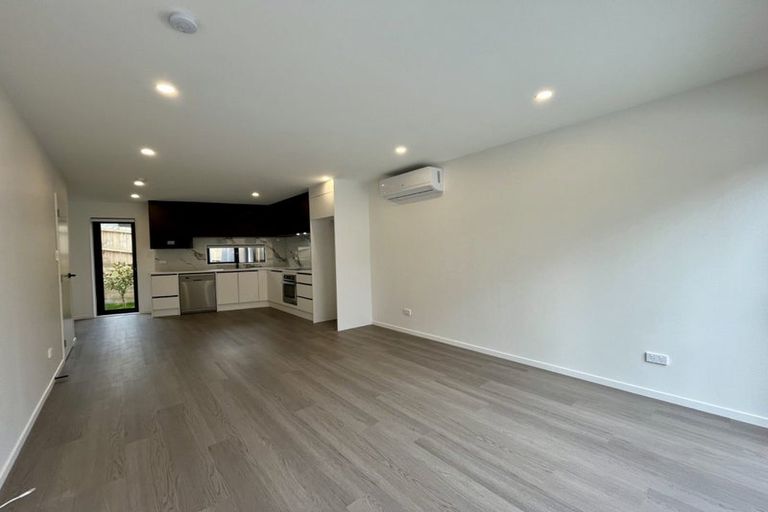Photo of property in 12b Massine Place, Randwick Park, Auckland, 2105
