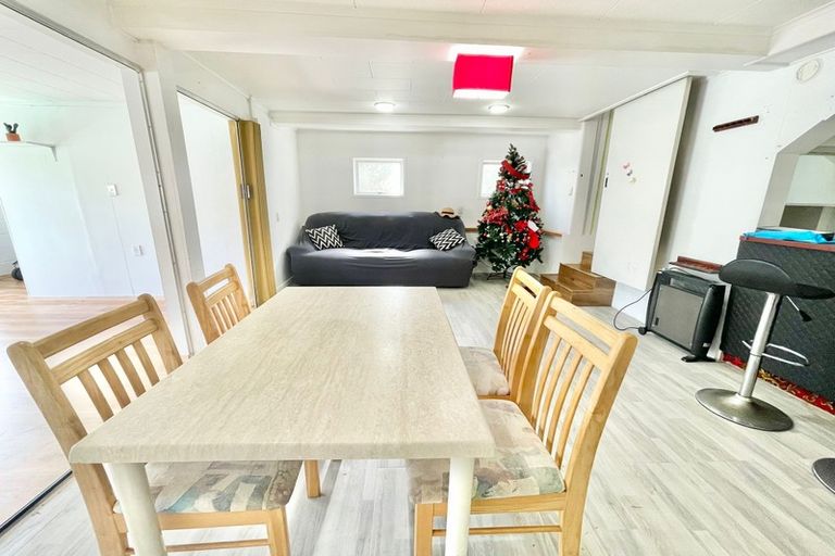 Photo of property in 151 Settlement Road, Papakura, 2110