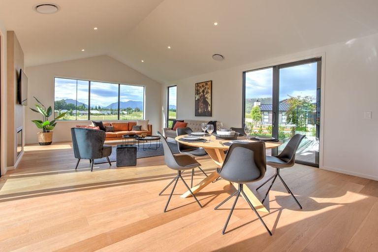 Photo of property in 14 Campbell Road, Wanaka, 9305
