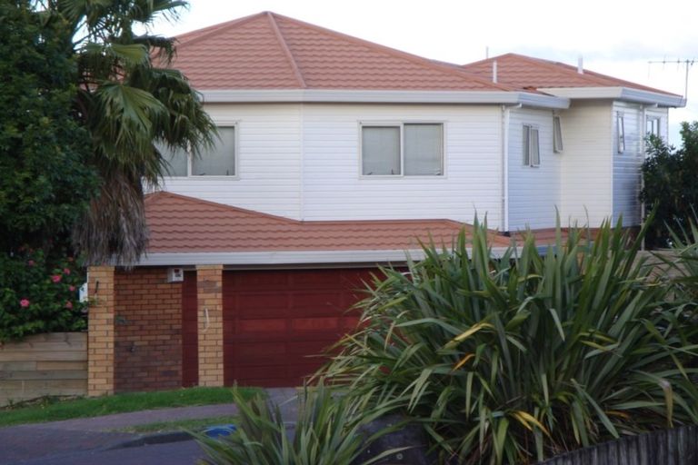 Photo of property in 29 Ferntree Terrace, West Harbour, Auckland, 0618