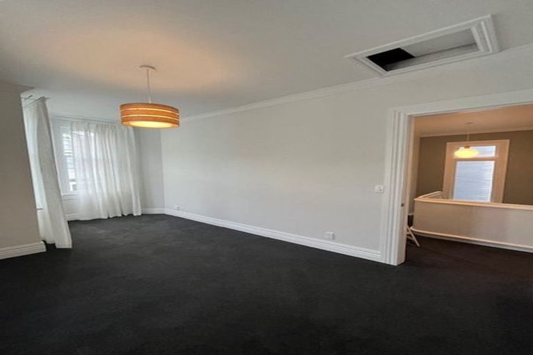 Photo of property in 18 Portland Crescent, Thorndon, Wellington, 6011