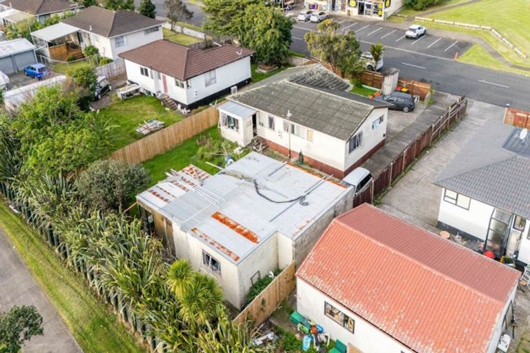 Photo of property in 25 Dissmeyer Drive, Clover Park, Auckland, 2019