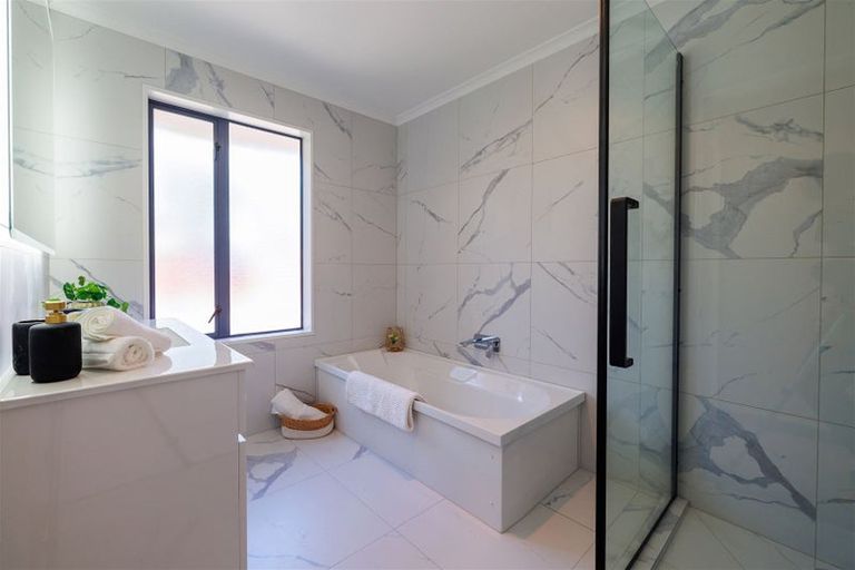 Photo of property in 2 Marquess Avenue, Halswell, Christchurch, 8025