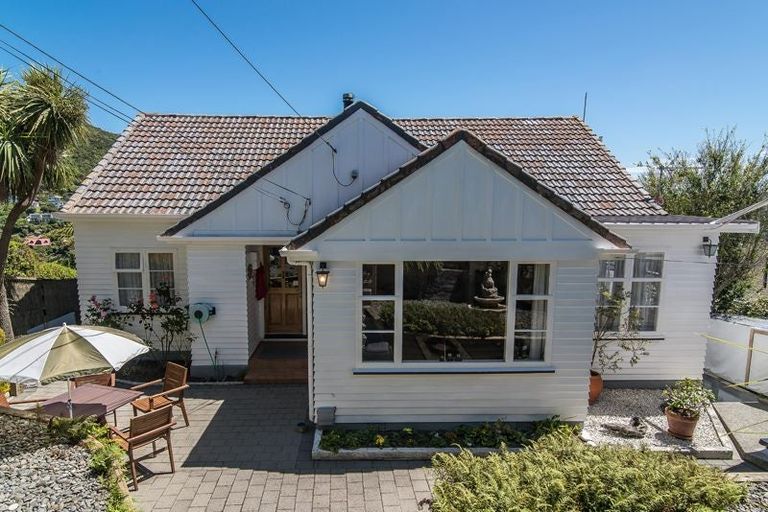 Photo of property in 6 Croydon Street, Karori, Wellington, 6012