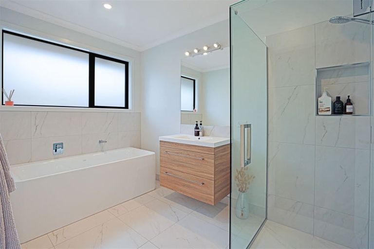 Photo of property in 2 Kelburn Place, Tinwald, Ashburton, 7700