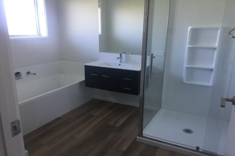 Photo of property in 10 Anglers Way, Omokoroa, 3114