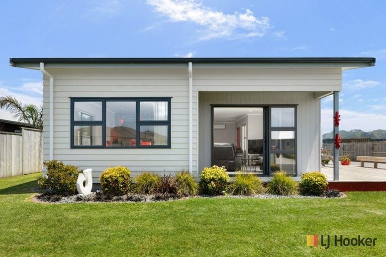Photo of property in 19 Reel Road, Athenree, Waihi Beach, 3611