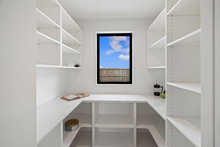 Photo of property in 123 Skibbereen Drive, Halswell, 8025