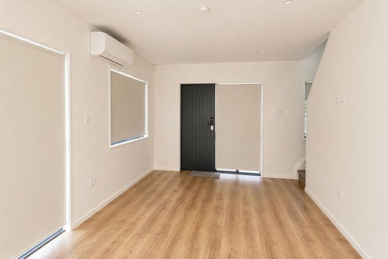 Photo of property in 1/19 Earlsworth Road, Mangere East, Auckland, 2024