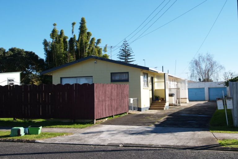 Photo of property in 1/4 Dreifuss Place, Mangere East, Auckland, 2024