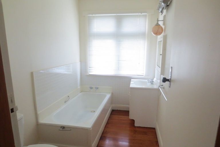 Photo of property in 189 Cook Street, West End, Palmerston North, 4410