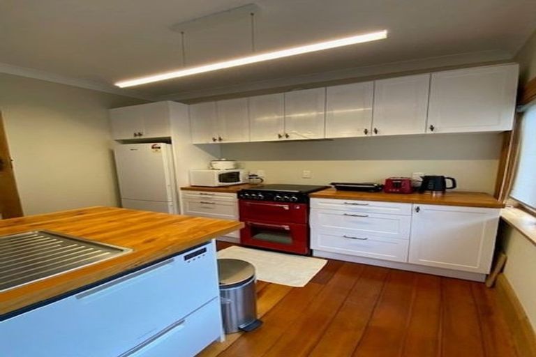 Photo of property in 104 Tinakori Road, Thorndon, Wellington, 6011