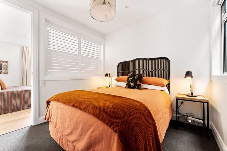 Photo of property in 31 Brick Bay Drive, Sandspit, Warkworth, 0982