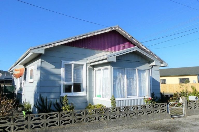 Photo of property in 41 Blake Street, Blaketown, Greymouth, 7805